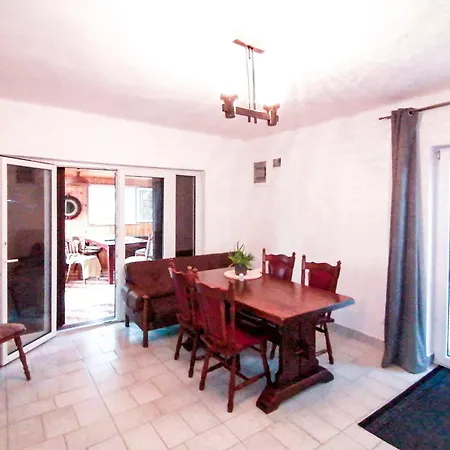 Haus Am In Vonyarc Case de vacanță