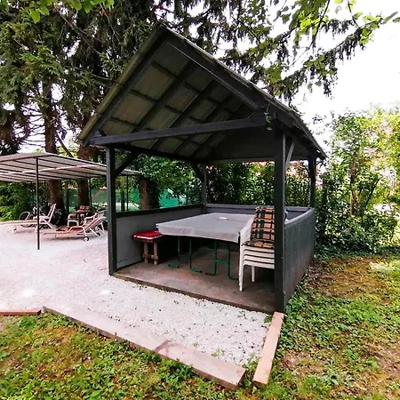 Case de vacanță Haus Am In Vonyarc *